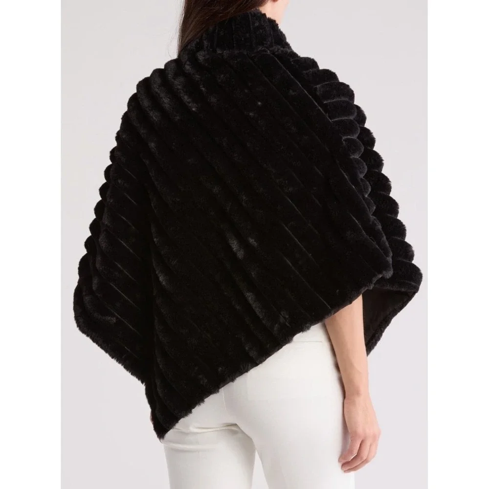 La Fiorentina Faux Fur Wrap Poncho, Black Fur, Classic & Elegant, NWT